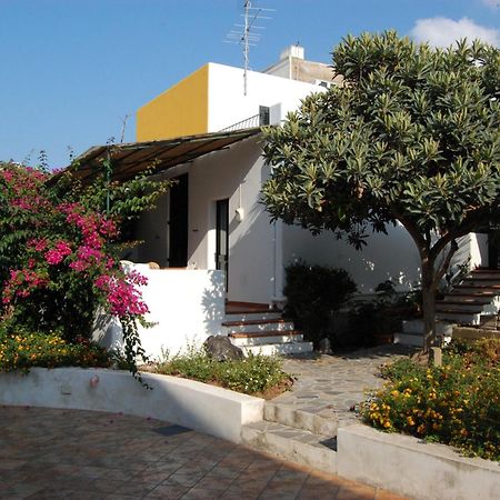 Residence Hotel Baia Portinenti Lipari  Eksteriør billede