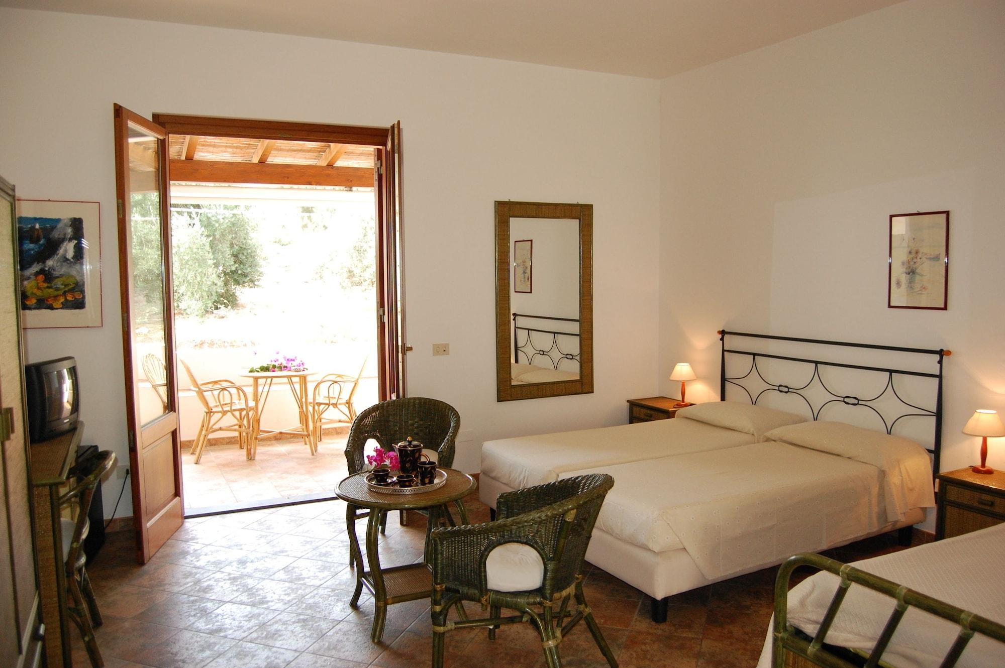 Residence Hotel Baia Portinenti Lipari  Eksteriør billede