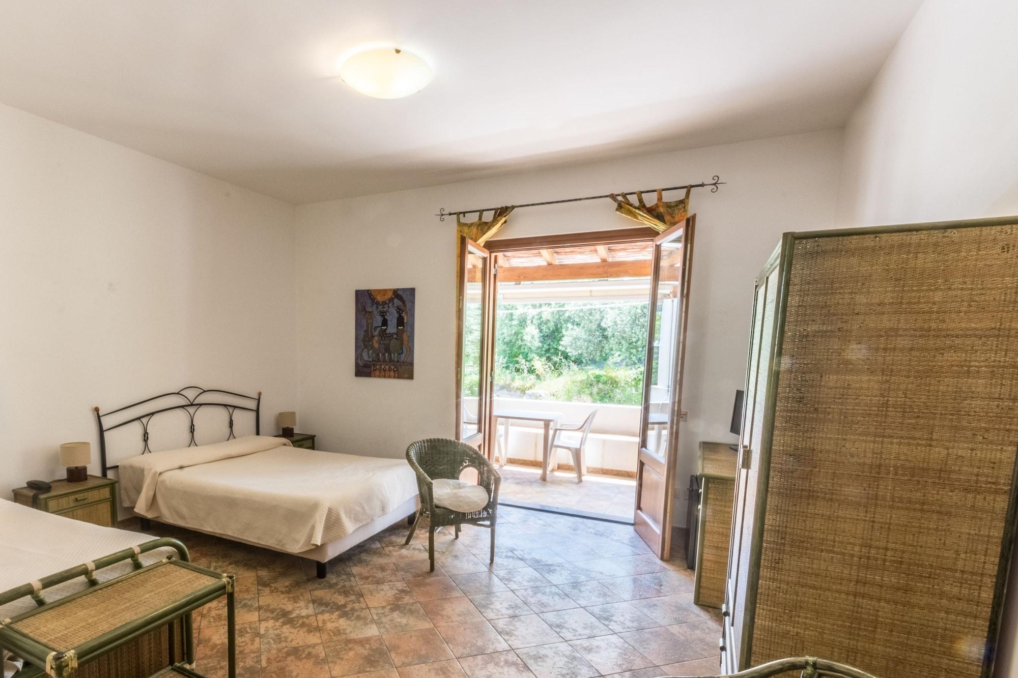 Residence Hotel Baia Portinenti Lipari  Eksteriør billede