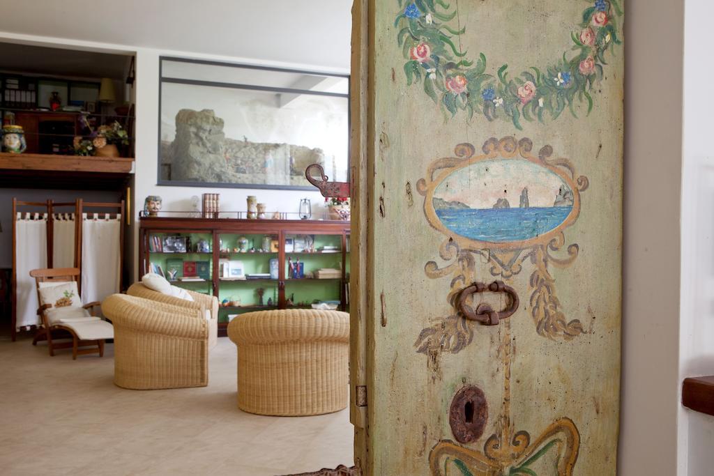 Residence Hotel Baia Portinenti Lipari  Eksteriør billede
