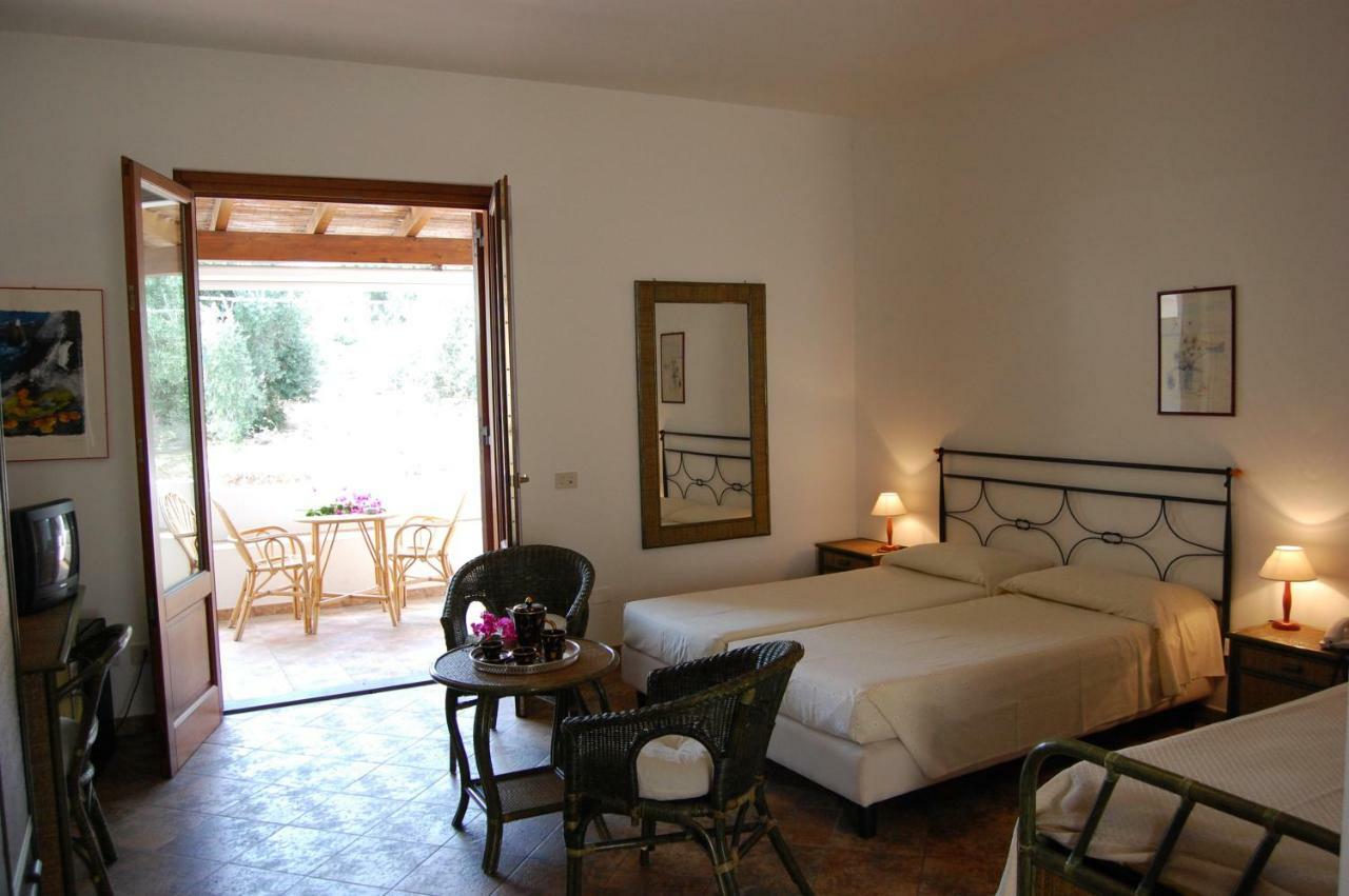 Residence Hotel Baia Portinenti Lipari  Eksteriør billede